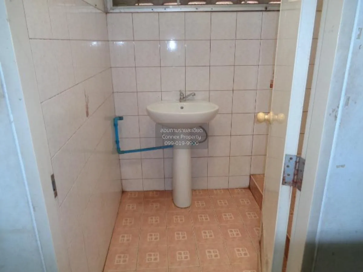 ขายอาคารพาณิชย์ สกลนคร  	32.50 ตร.ว.  พังโคน  พังโคน  สกลนคร พังโ