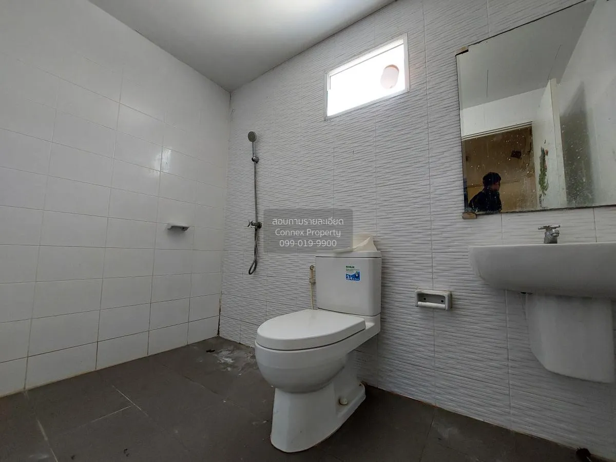 For Sale Townhouse/Townhome  , Baan Pruksa 122 Amata - By Pass , 