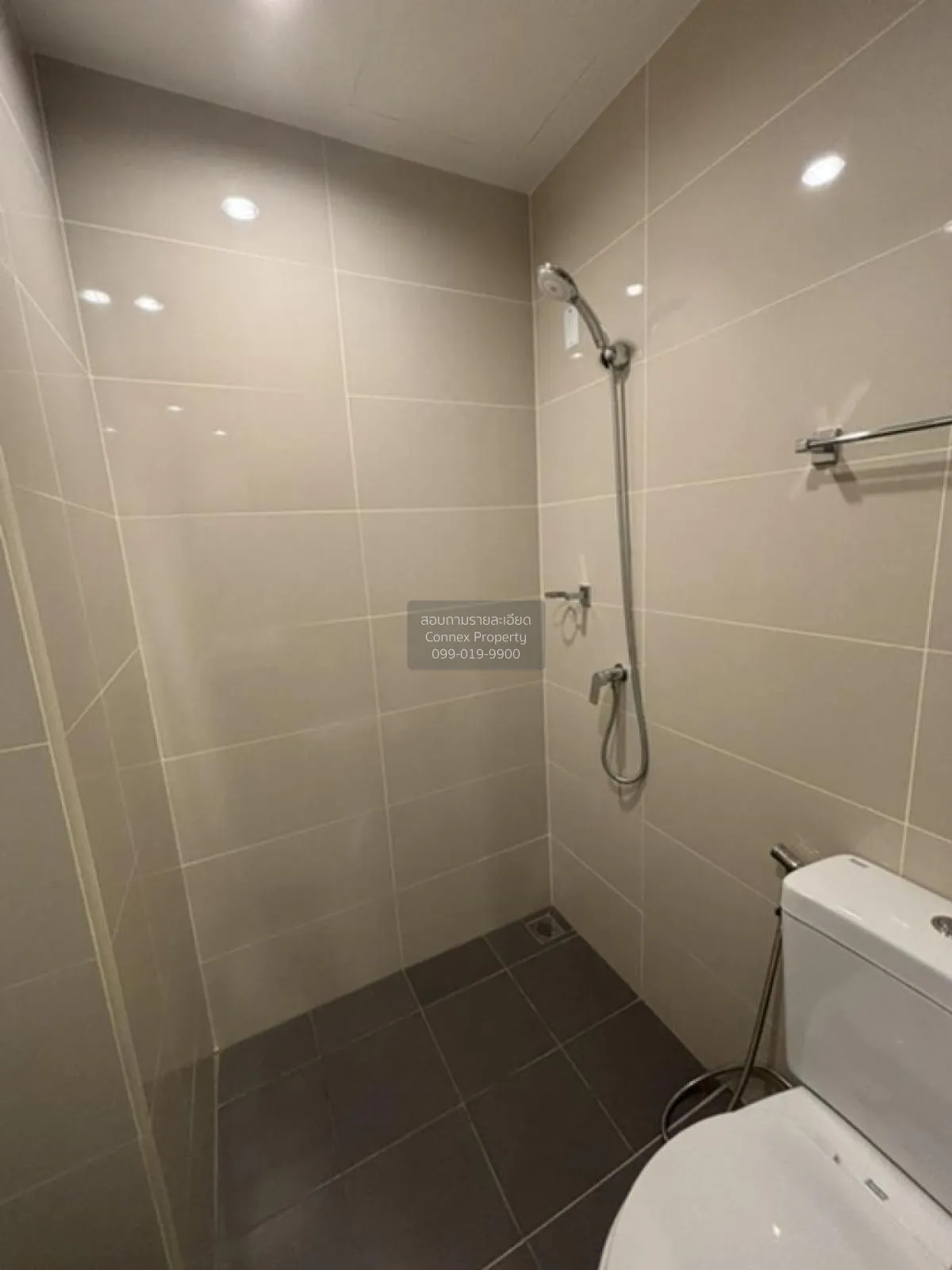 เช่าคอนโด  เอ สเปซ มี บางนา บางแก้ว บางพลี สมุทรปราการ CX-121070