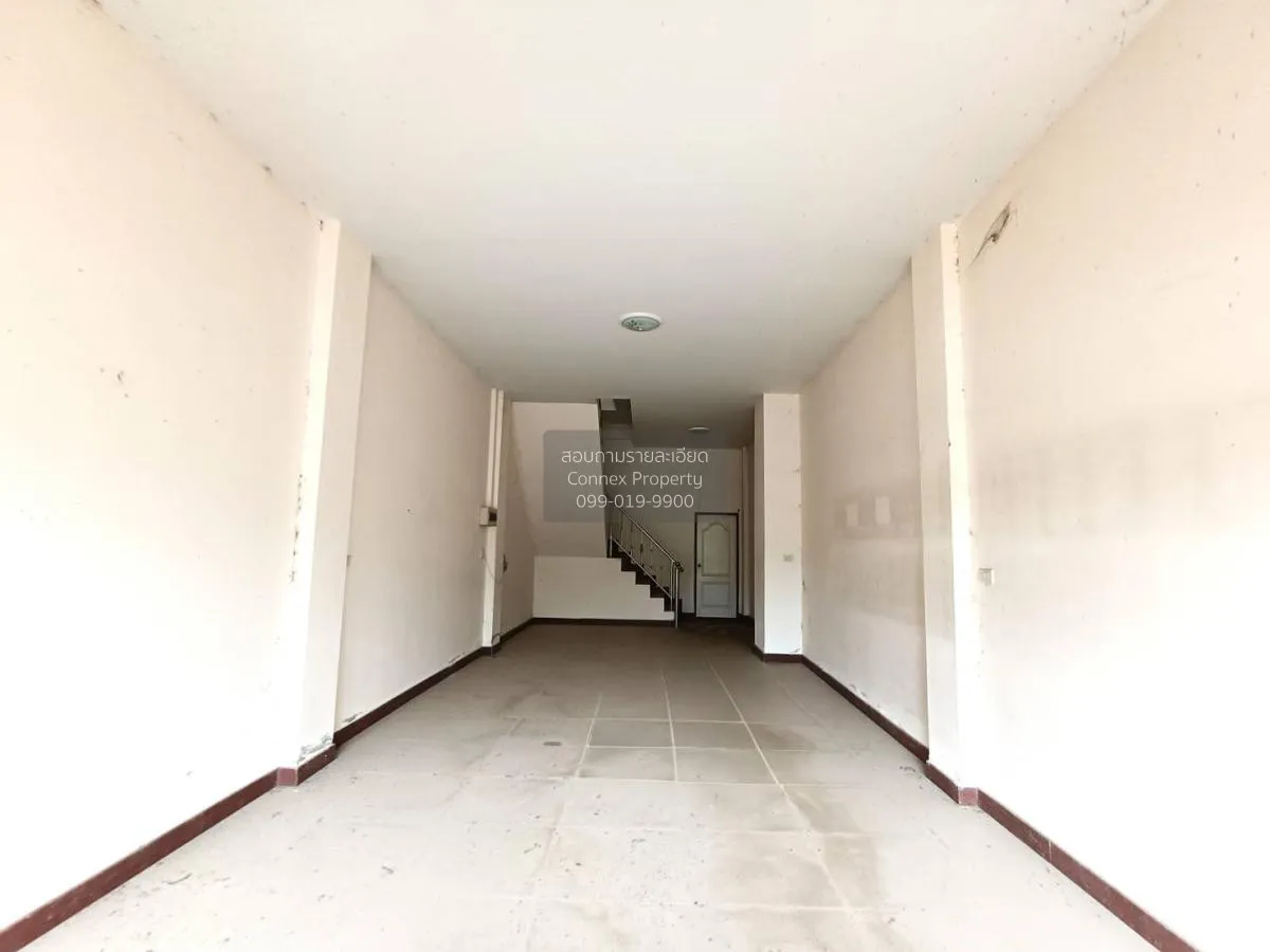 For Sale 3 - storey Commercial building 3 floors 20 square meters 4