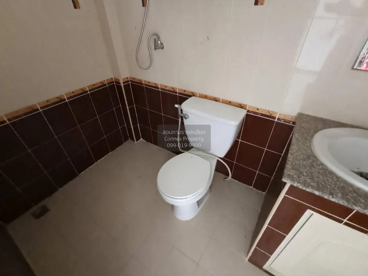 For Sale 3 - storey Commercial building 3 floors 20 square meters