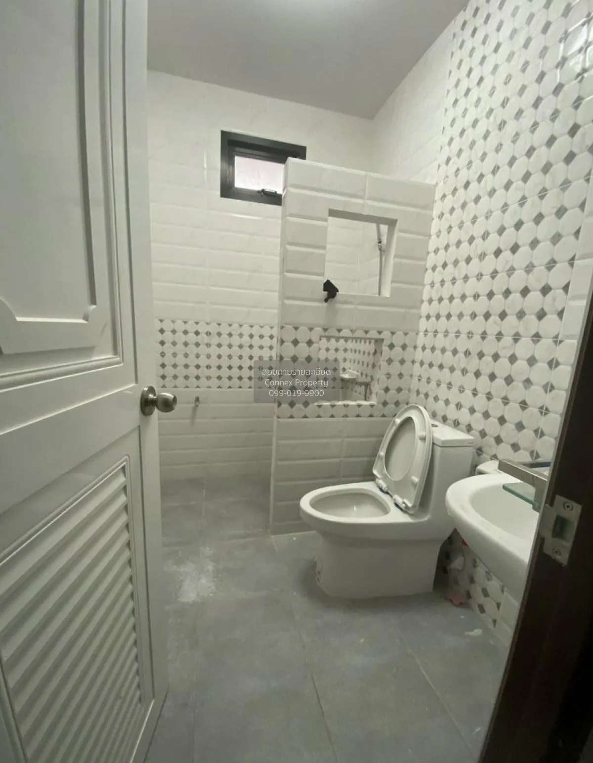 For Sale 1 - storey detached house area 73.20 square wah Thung So