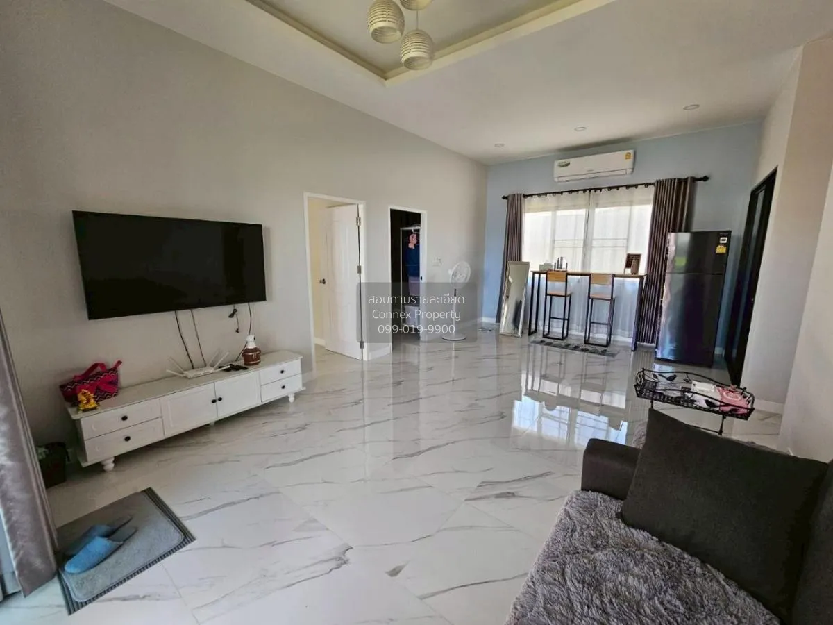 For Sale House , Fullrich asset , corner unit , wide frontage , S