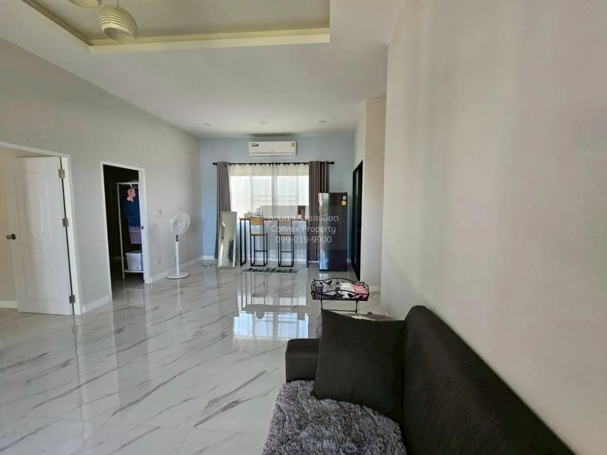 For Sale House , Fullrich asset , corner unit , wide frontage , S