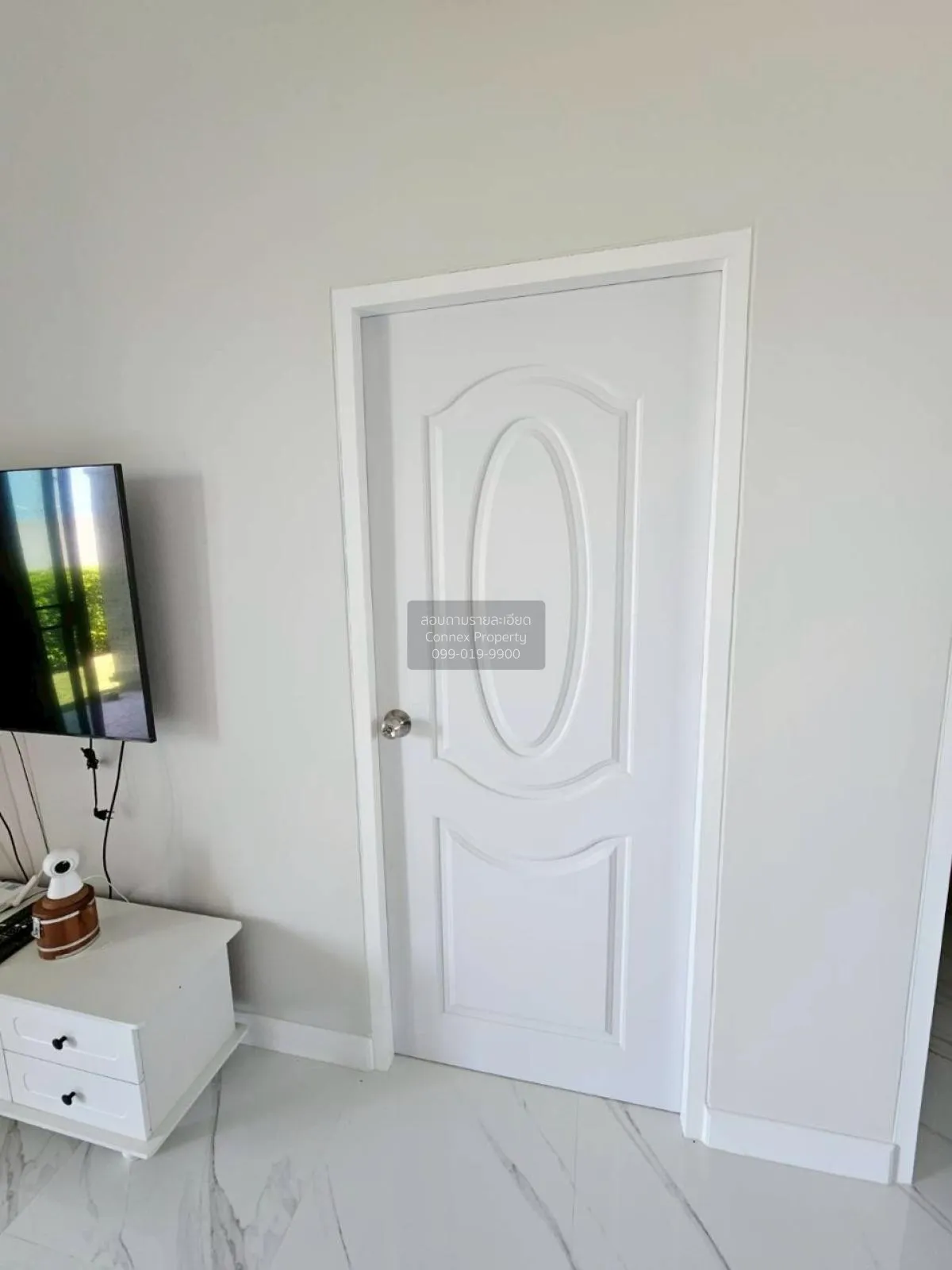 For Sale House , Fullrich asset , corner unit , wide frontage , S