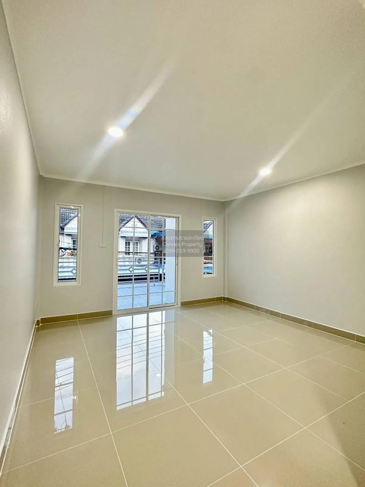 ขายทาวน์เฮ้าส์/ทาวน์โฮม  บ้านลุมพินี บางบัวทอง MRT-คลองบางไผ่ พิม