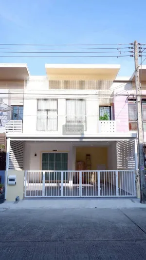 For Sale Townhouse/Townhome  , I-Design, Lam Luk Ka, Khlong 3 , Lat Sawai , Lam Luk Ka , Pathum Thani , CX-121261