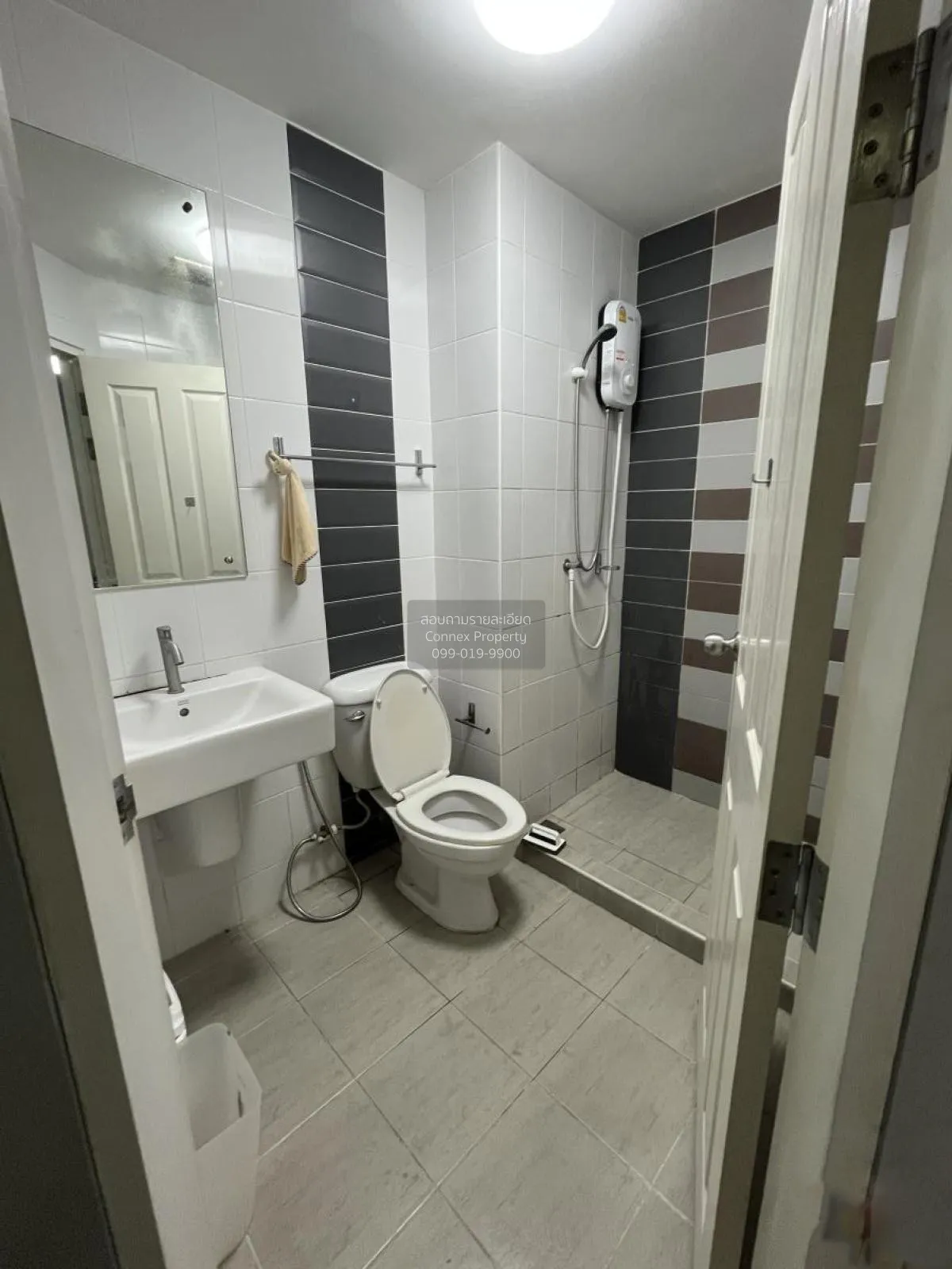 เช่าคอนโด  เดอะทรัสต์ เรสซิเดนท์ พระราม 3 วิวสวย ช่องนนทรี เขต ยา