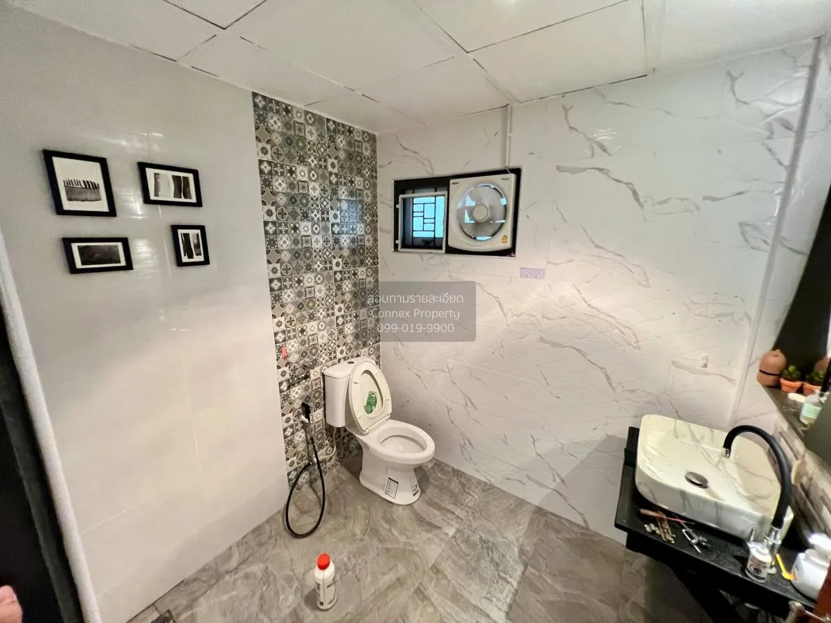 For Sale House , Taweethong 3 Phetkasem 69 , Nong Khaem , Nong Kh