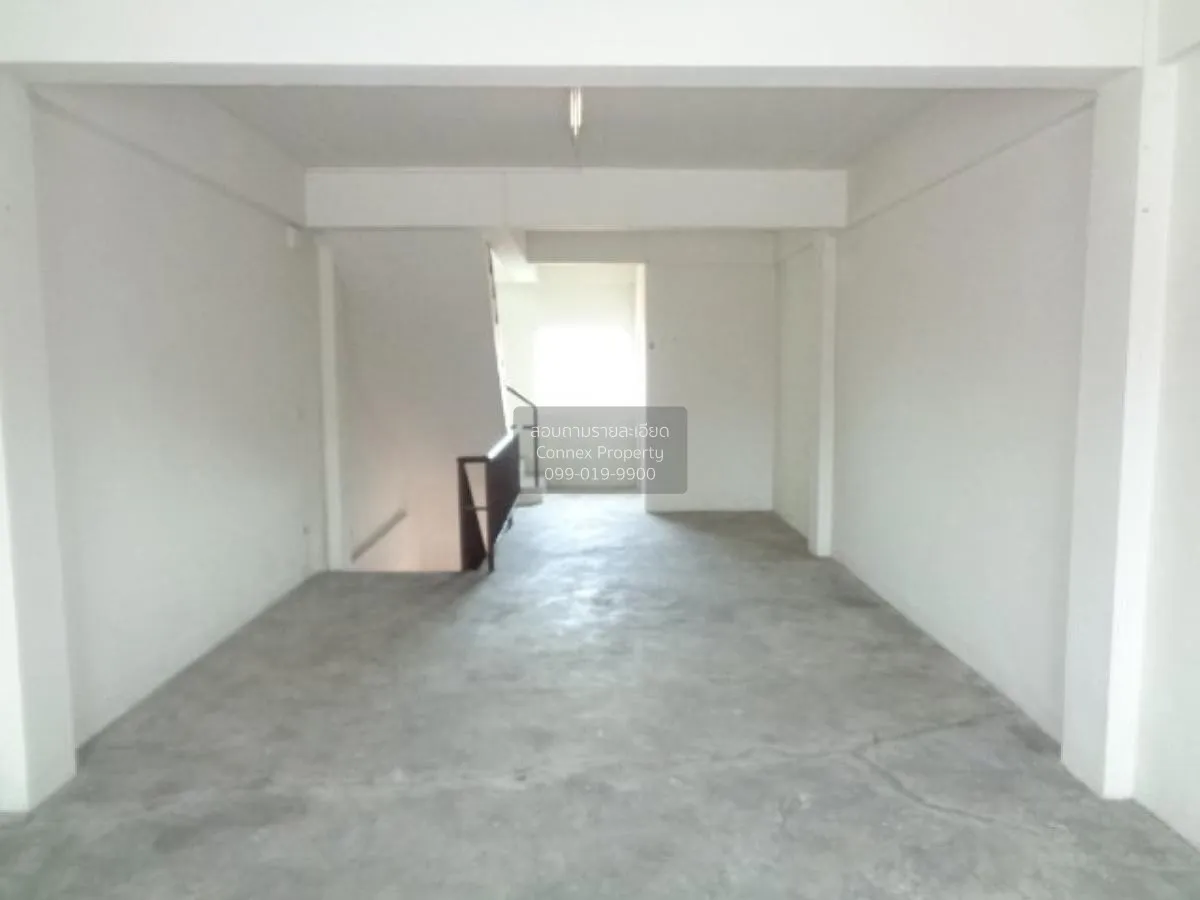For Sale Commercial Building , Chakraphaisan 12 Ban Bueng , Nong  2