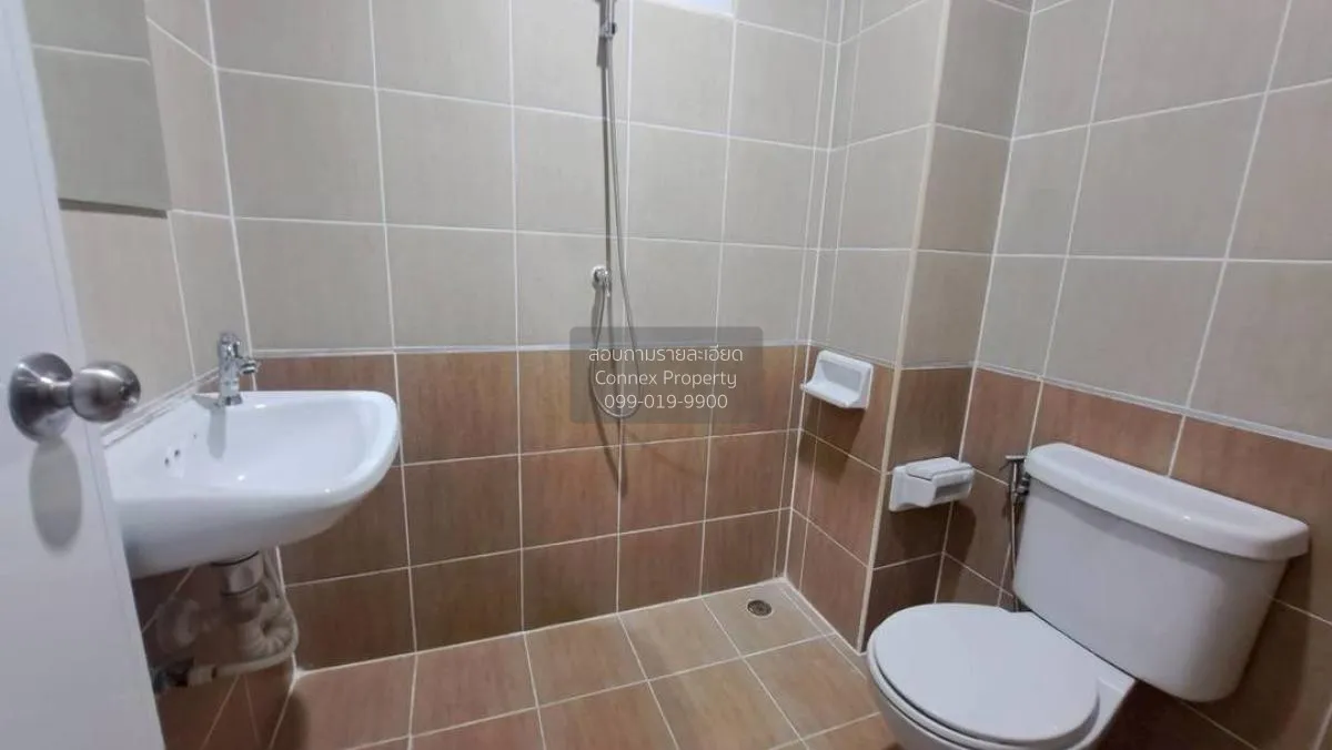 ขายทาวน์เฮ้าส์/ทาวน์โฮม  บ้านบัวทองธานี 8 ห้องมุม รีโนเวทใหม่ บาง