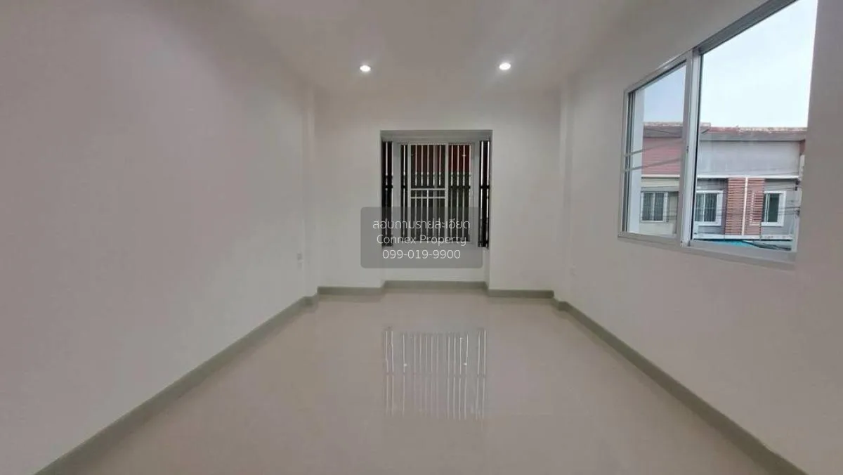 ขายทาวน์เฮ้าส์/ทาวน์โฮม  บ้านบัวทองธานี 8 ห้องมุม รีโนเวทใหม่ บาง