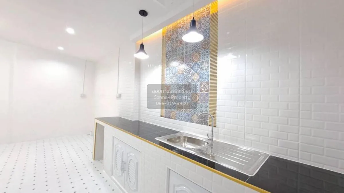 ขายทาวน์เฮ้าส์/ทาวน์โฮม  ลัลลี่วิลล์ ลำลูกกาคลอง 3 รีโนเวทใหม่ ลา