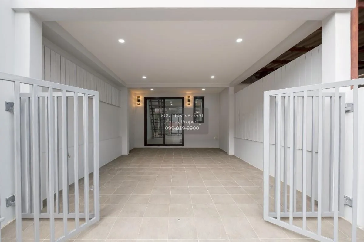 For Sale Townhouse/Townhome  , Wang Thong Village 1 , newly renov 2