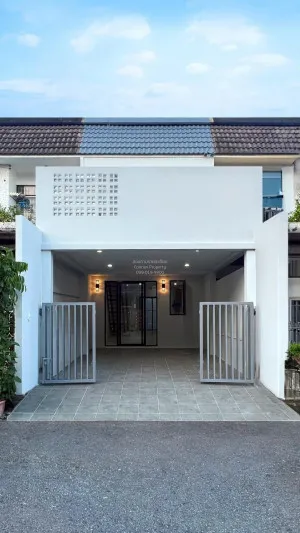 For Sale Townhouse/Townhome  , Wang Thong Village 1 , newly renovated , MRT-Lam Sali , Khlong Kum , Bung Kum , Bangkok , CX-121393