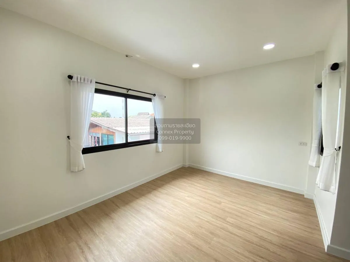 For Sale Townhouse/Townhome  , Mitpracha Villa Pak Kret , newly r