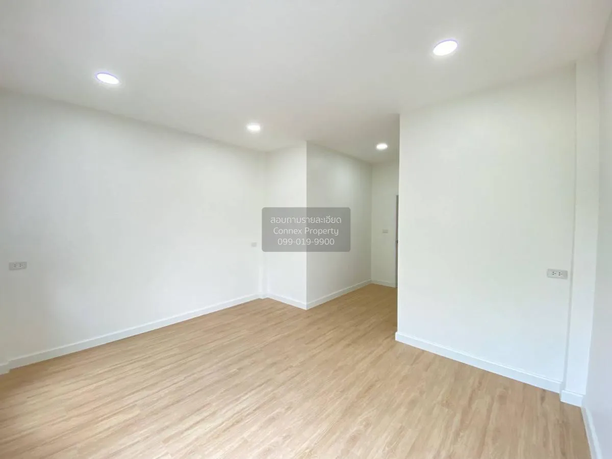 For Sale Townhouse/Townhome  , Mitpracha Villa Pak Kret , newly r