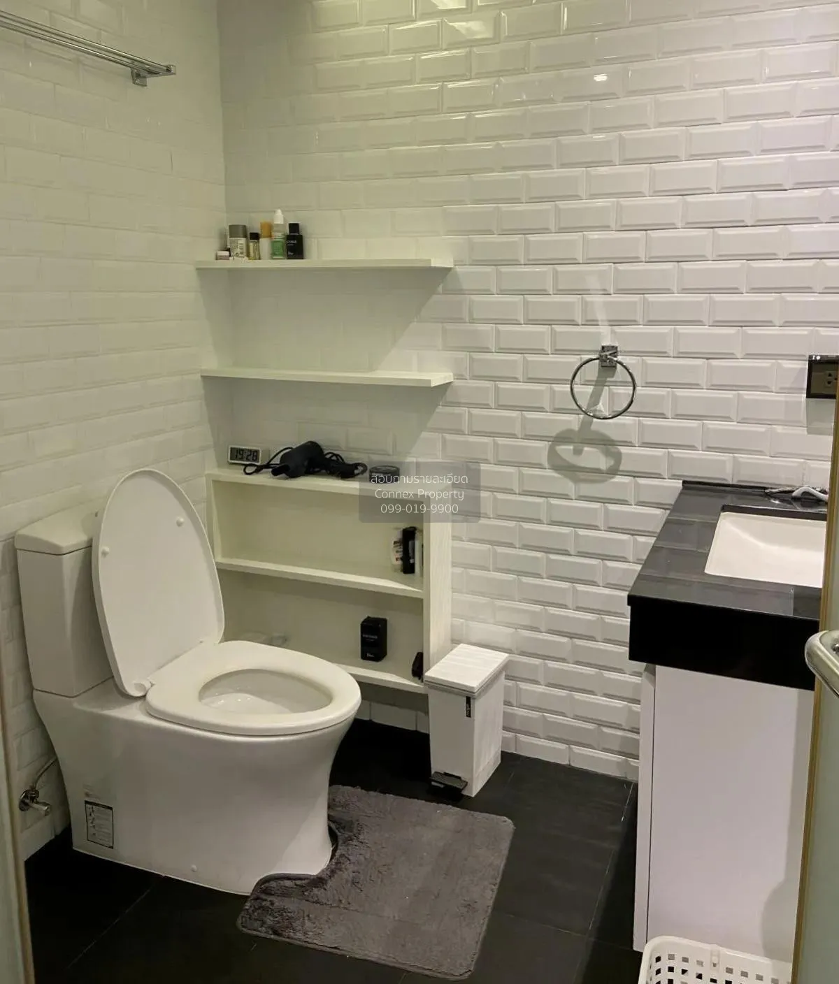 เช่าคอนโด  รอยัล คาสเทิล ห้องมุม รีโนเวทใหม่ BTS-พร้อมพงษ์ คลองเต