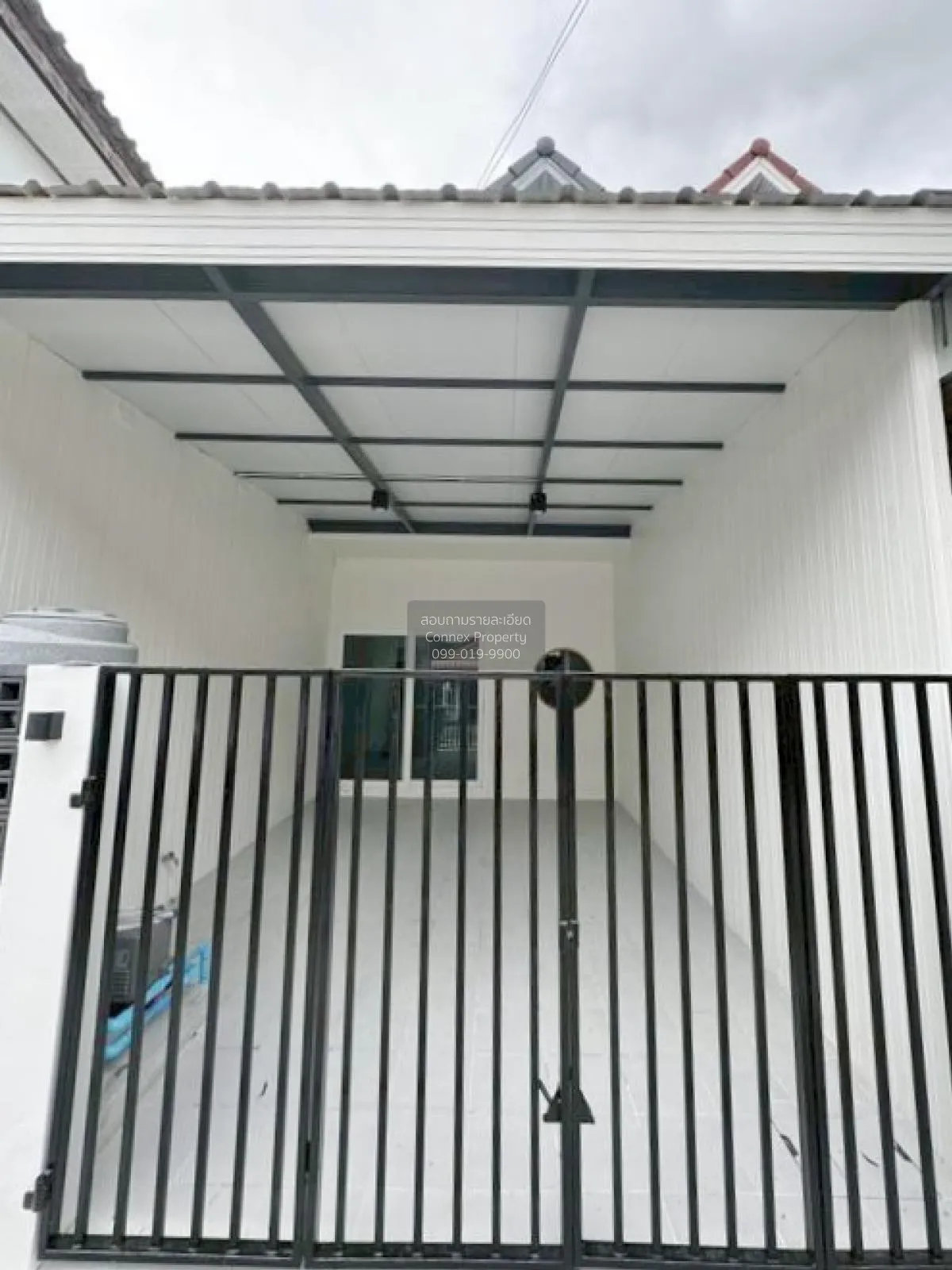 ขายทาวน์เฮ้าส์/ทาวน์โฮม  เพชรไพลิน พระยาสุเรนทร์ 35 บางชัน เขต คล 2