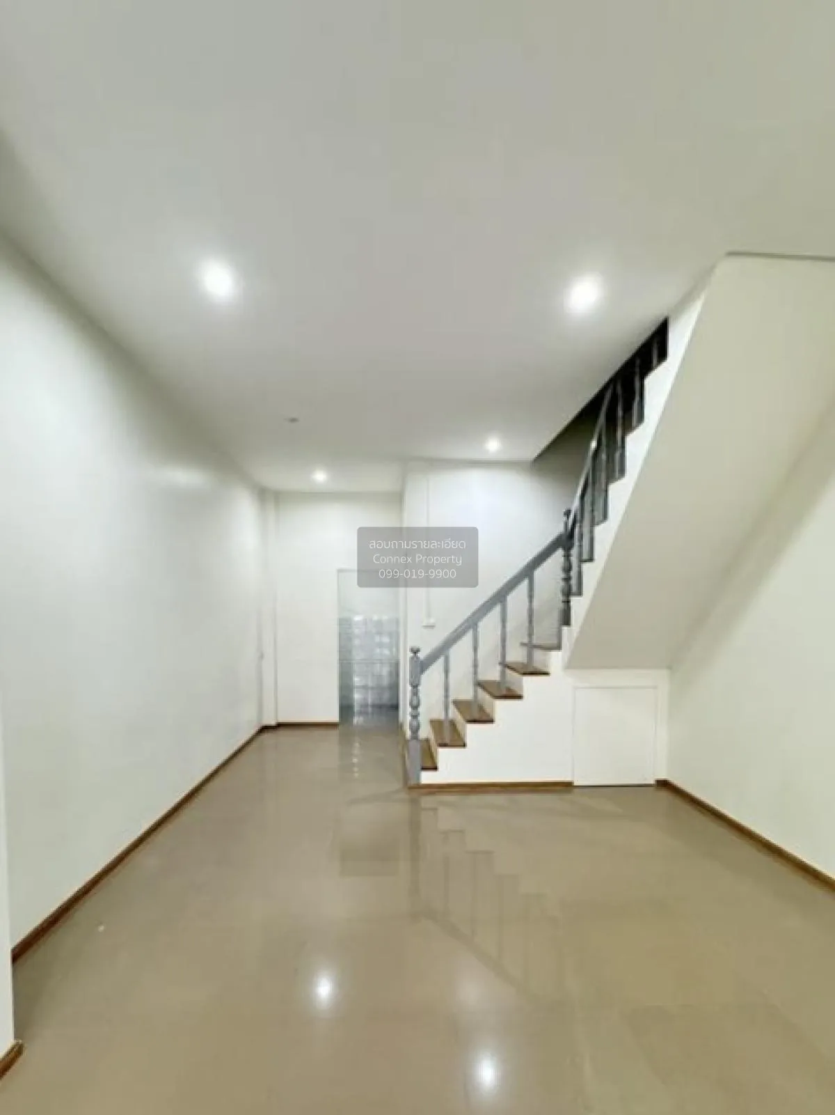 ขายทาวน์เฮ้าส์/ทาวน์โฮม  เพชรไพลิน พระยาสุเรนทร์ 35 บางชัน เขต คล 4