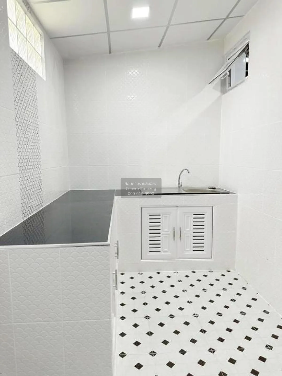 ขายทาวน์เฮ้าส์/ทาวน์โฮม  เพชรไพลิน พระยาสุเรนทร์ 35 บางชัน เขต คล