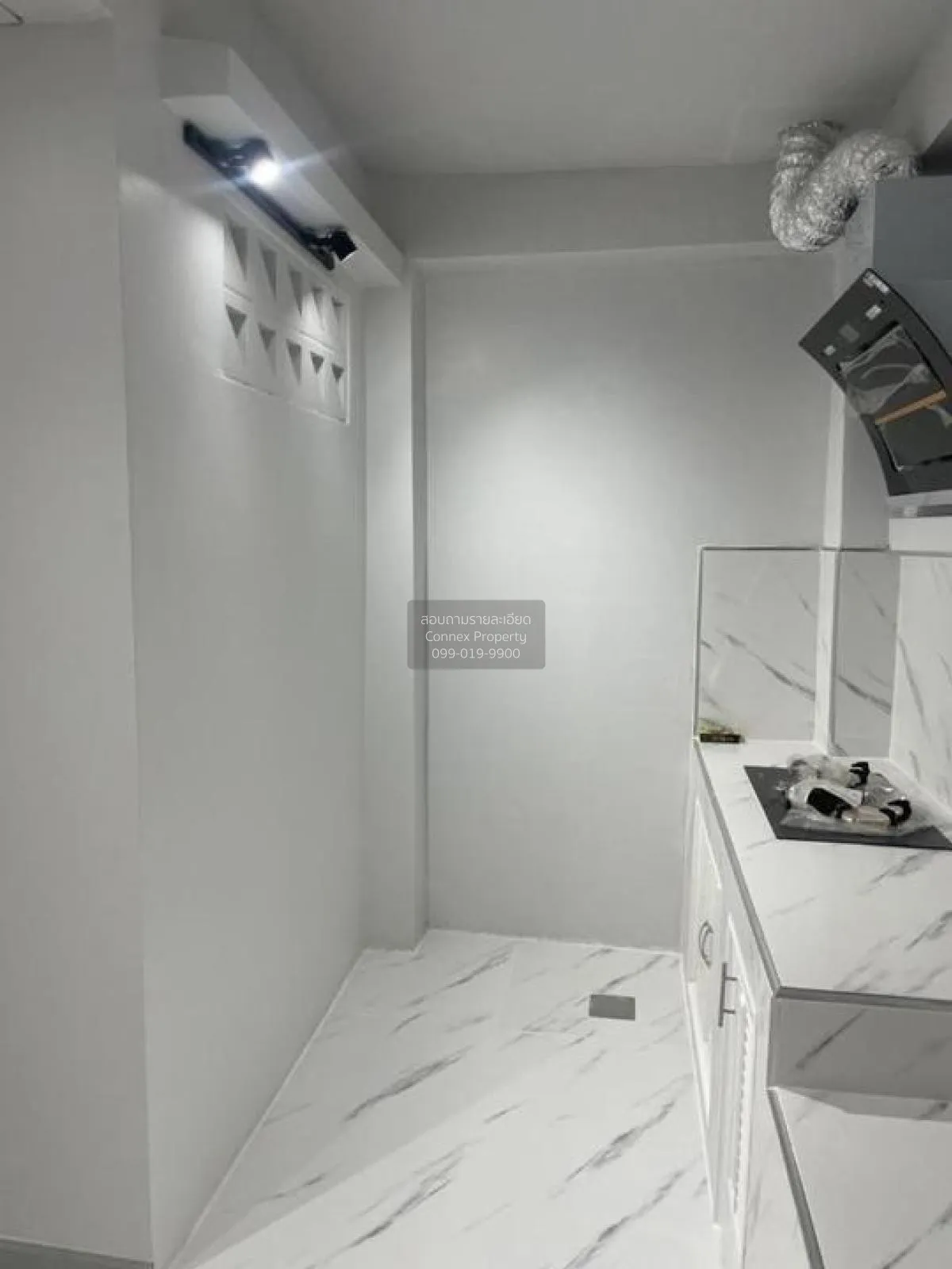 ขายทาวน์เฮ้าส์/ทาวน์โฮม  สินธร แฮปปี้แลนด์ คลองจั่น เขต บางกะปิ ก 4