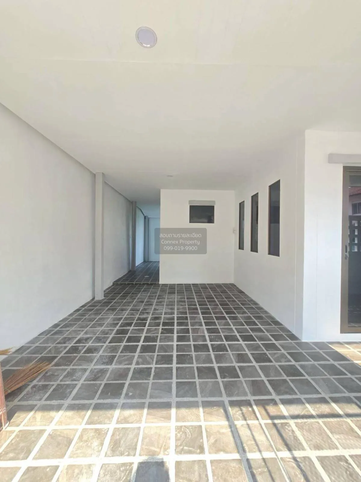 For Sale House , Amornphan Liaobwaree , wide frontage , newly ren 2