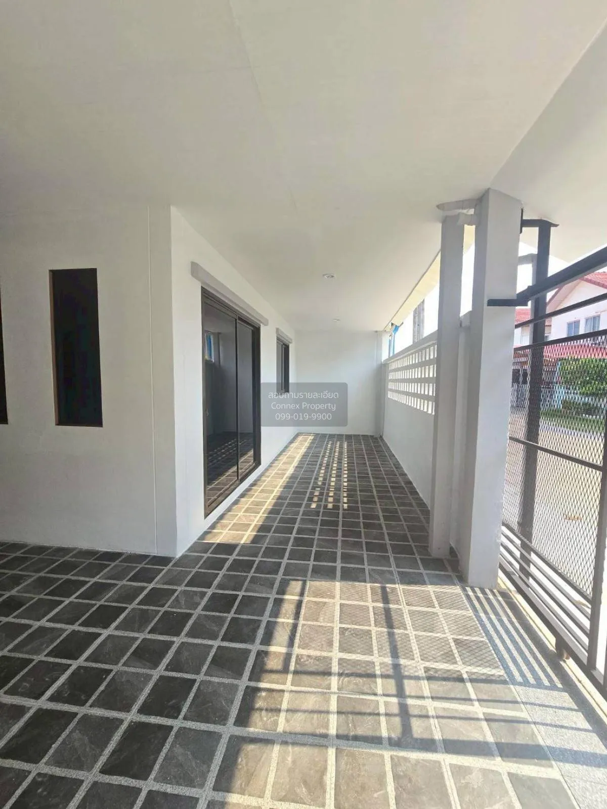 For Sale House , Amornphan Liaobwaree , wide frontage , newly ren 3