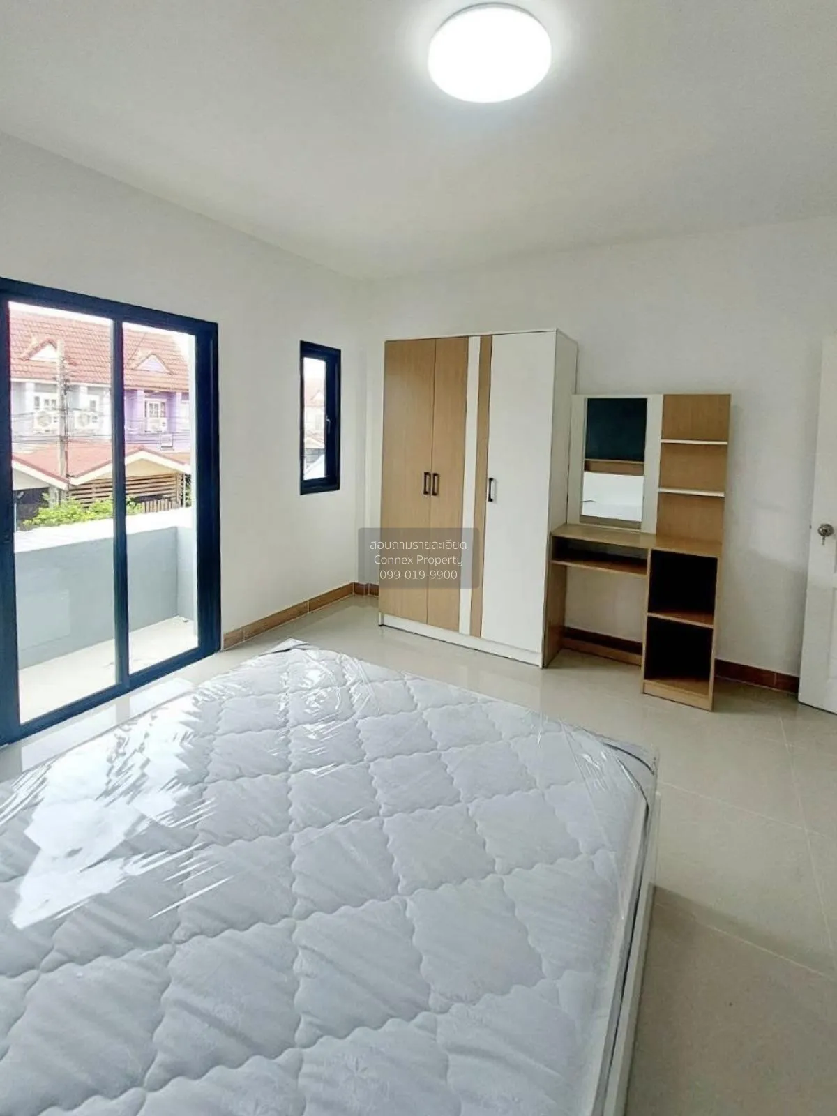 For Sale Townhouse/Townhome  , Baan DD House , Krathum Rai , Nong