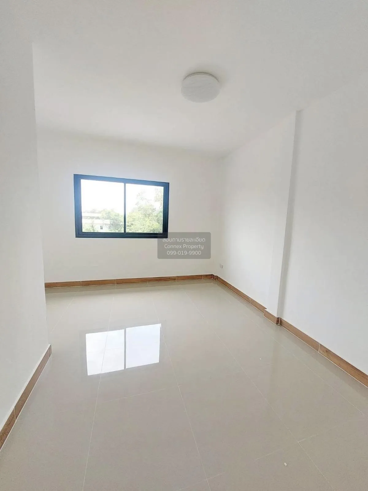 For Sale Townhouse/Townhome  , Baan DD House , Krathum Rai , Nong