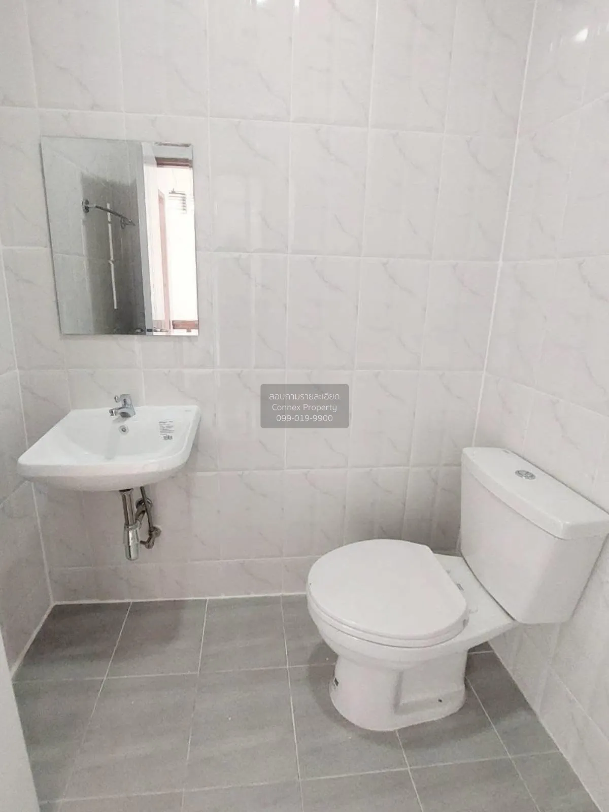 For Sale Townhouse/Townhome  , Baan DD House , Krathum Rai , Nong