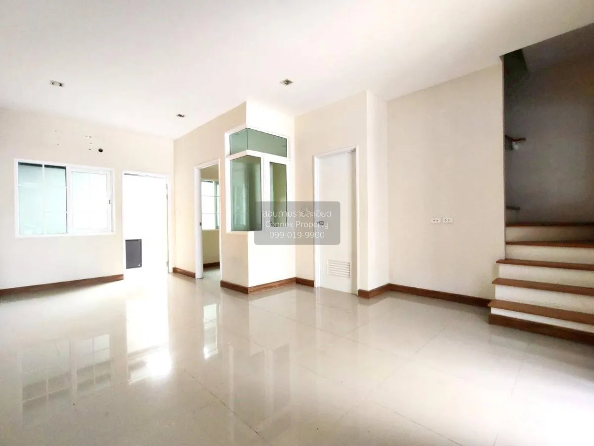 ขายทาวน์เฮ้าส์/ทาวน์โฮม  โกลเด้น ทาวน์ 3 บางนา-สวนหลวง หน้ากว้าง 