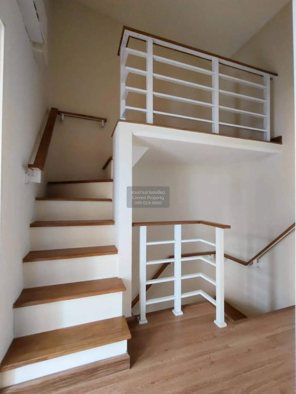 ขายทาวน์เฮ้าส์/ทาวน์โฮม  โกลเด้น ทาวน์ 3 บางนา-สวนหลวง หน้ากว้าง 