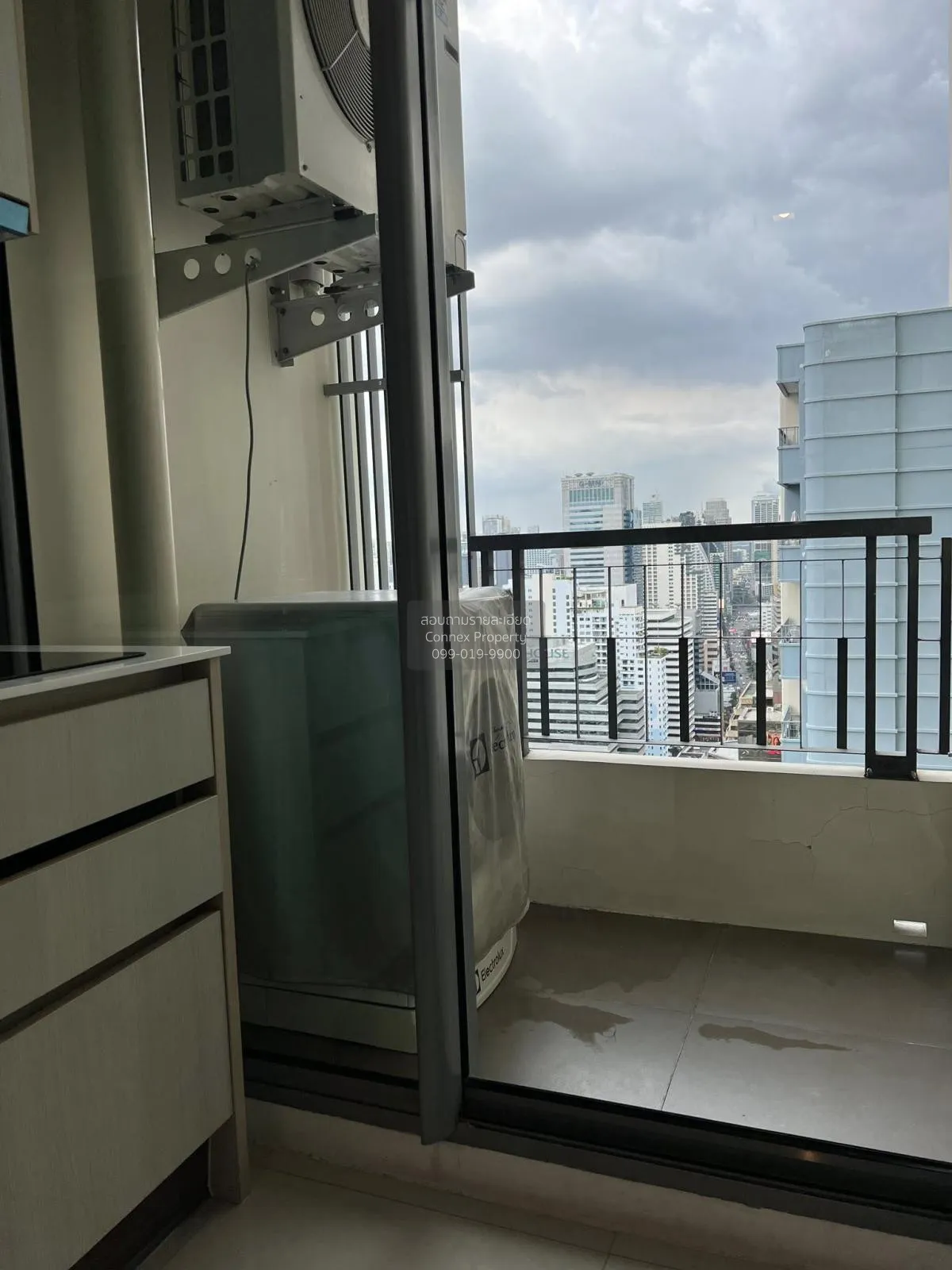 เช่าคอนโด  คิว อโศก MRT-เพชรบุรี มักกะสัน เขต ราชเทวี กรุงเทพ CX-