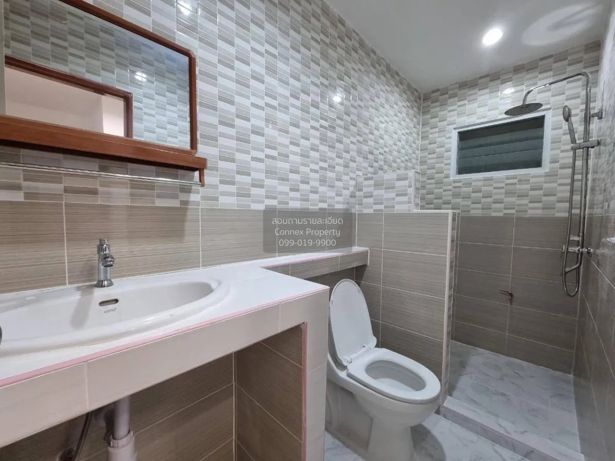 ขายทาวน์เฮ้าส์/ทาวน์โฮม  ภูมิใจนิเวศน์ 1 ในคลองบางปลากด พระสมุทรเ