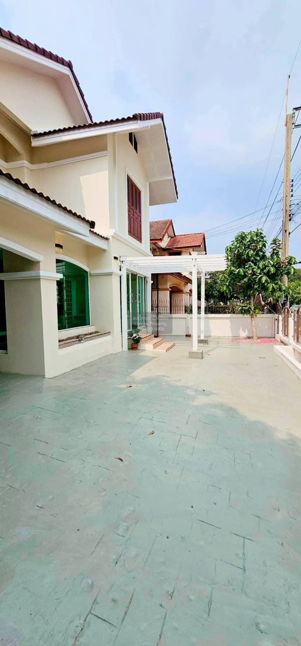 For Sale House , Baan Rungnapa 4 , newly renovated , Saen Saep , 