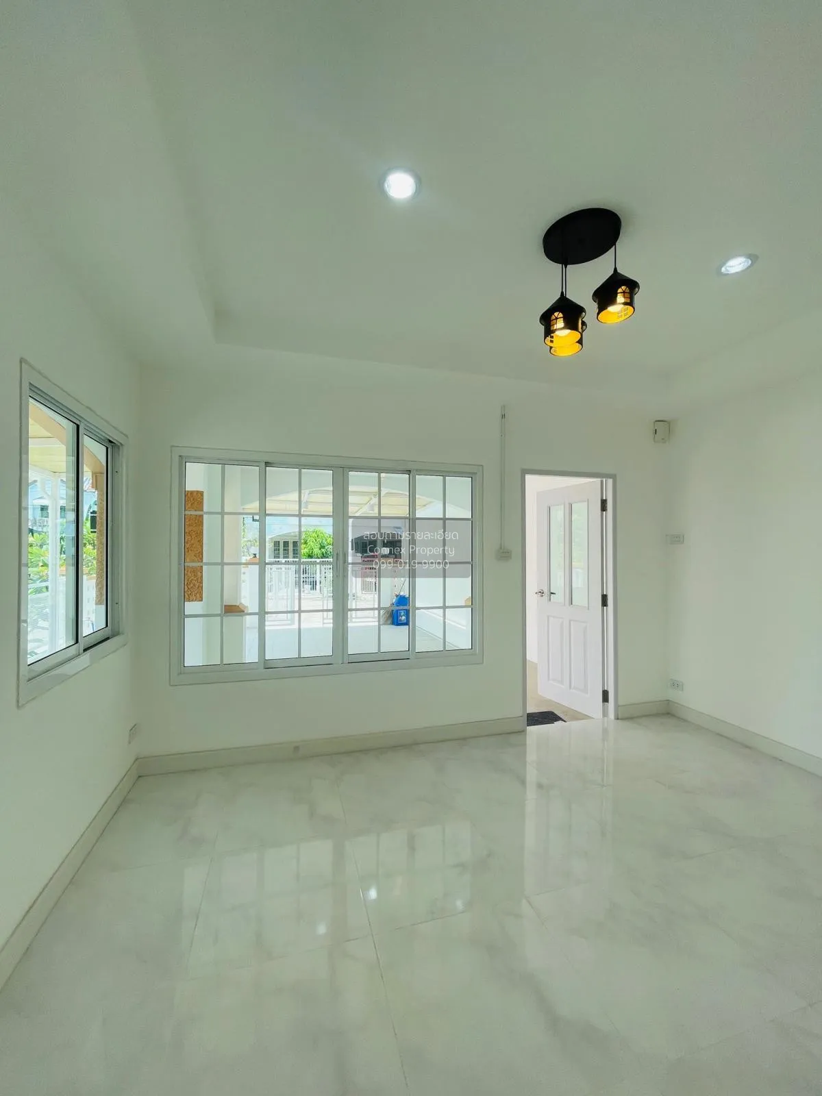 ขายทาวน์เฮ้าส์/ทาวน์โฮม  บ้านลภาวัน 11 บางบัวทอง บางบัวทอง นนทบุร