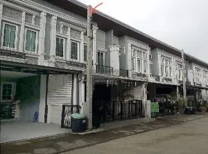 For Sale Townhouse/Townhome  , Golden Town 3 Bangna-Suanluang , Dok Mai , Prawet , Bangkok , CX-121765