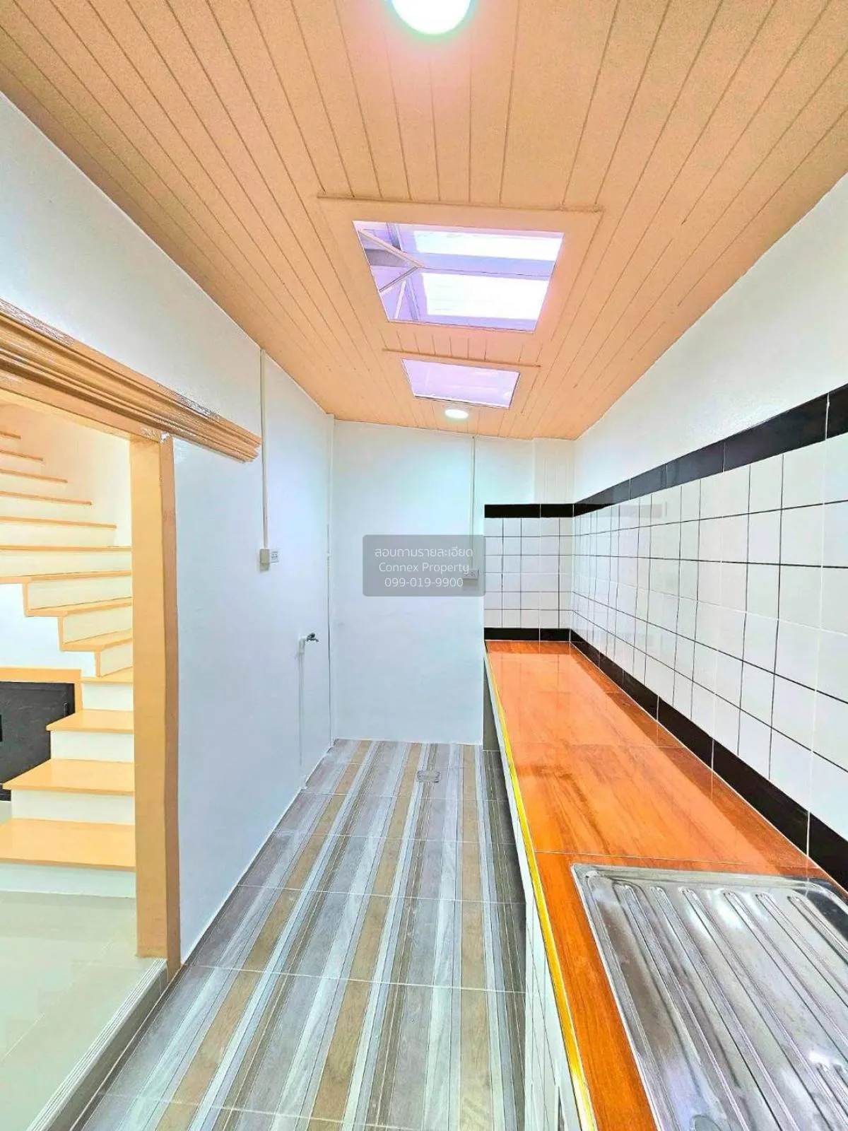 ขายทาวน์เฮ้าส์/ทาวน์โฮม  ช. รุ่งเรือง 6 รีโนเวทใหม่ บางรักพัฒนา บ