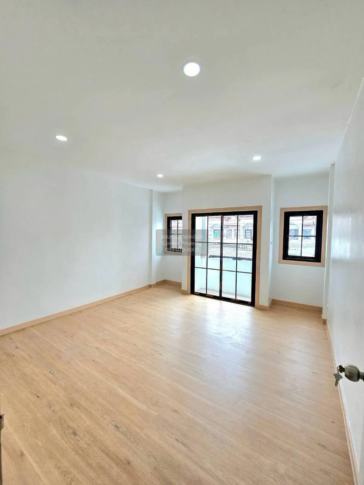 ขายทาวน์เฮ้าส์/ทาวน์โฮม  ช. รุ่งเรือง 6 รีโนเวทใหม่ บางรักพัฒนา บ