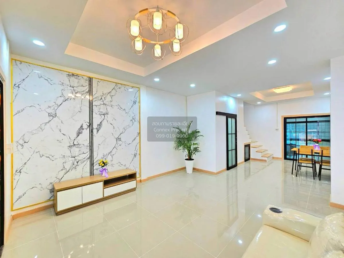 ขายทาวน์เฮ้าส์/ทาวน์โฮม  ช. รุ่งเรือง 6 รีโนเวทใหม่ บางรักพัฒนา บ