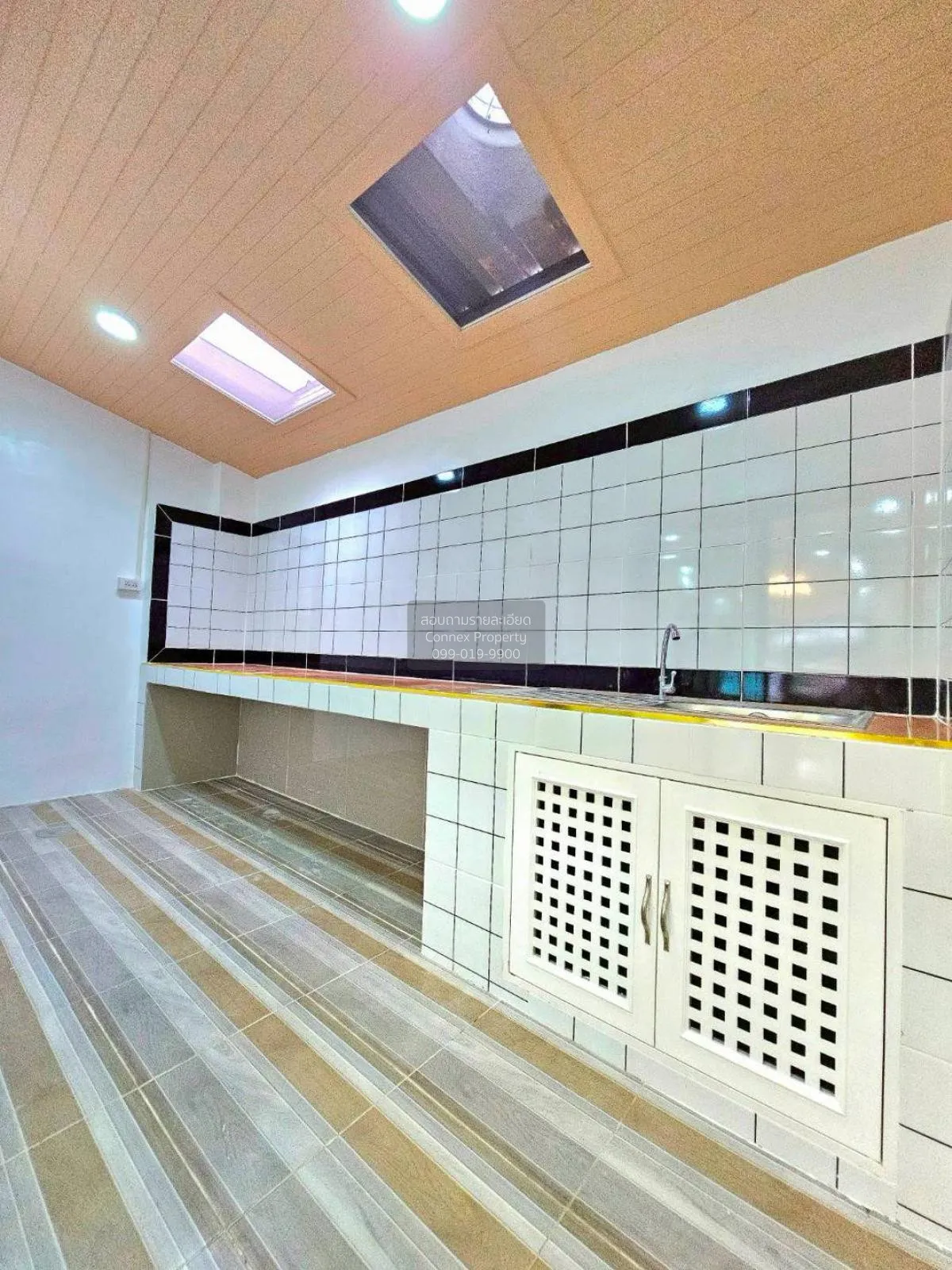 ขายทาวน์เฮ้าส์/ทาวน์โฮม  ช. รุ่งเรือง 6 รีโนเวทใหม่ บางรักพัฒนา บ