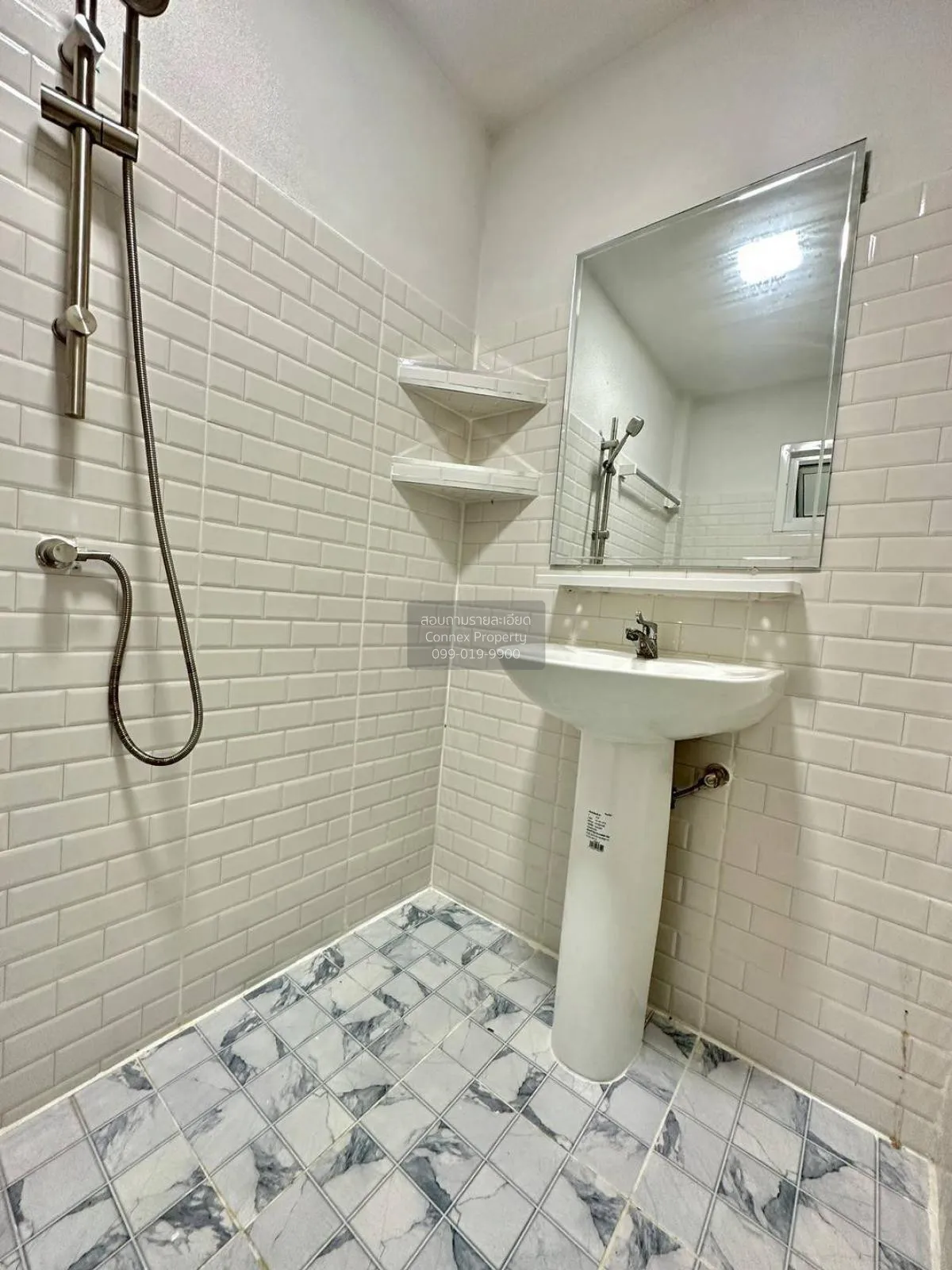 ขายทาวน์เฮ้าส์/ทาวน์โฮม  บ้านบัวทอง 4 บ้านกล้วย-ไทรน้อย รีโนเวทให