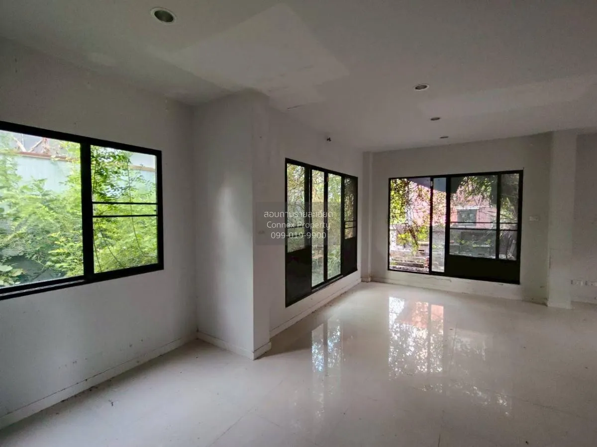 For Sale House , Warabodin Rangsit Klong 3 , wide frontage , Khlo