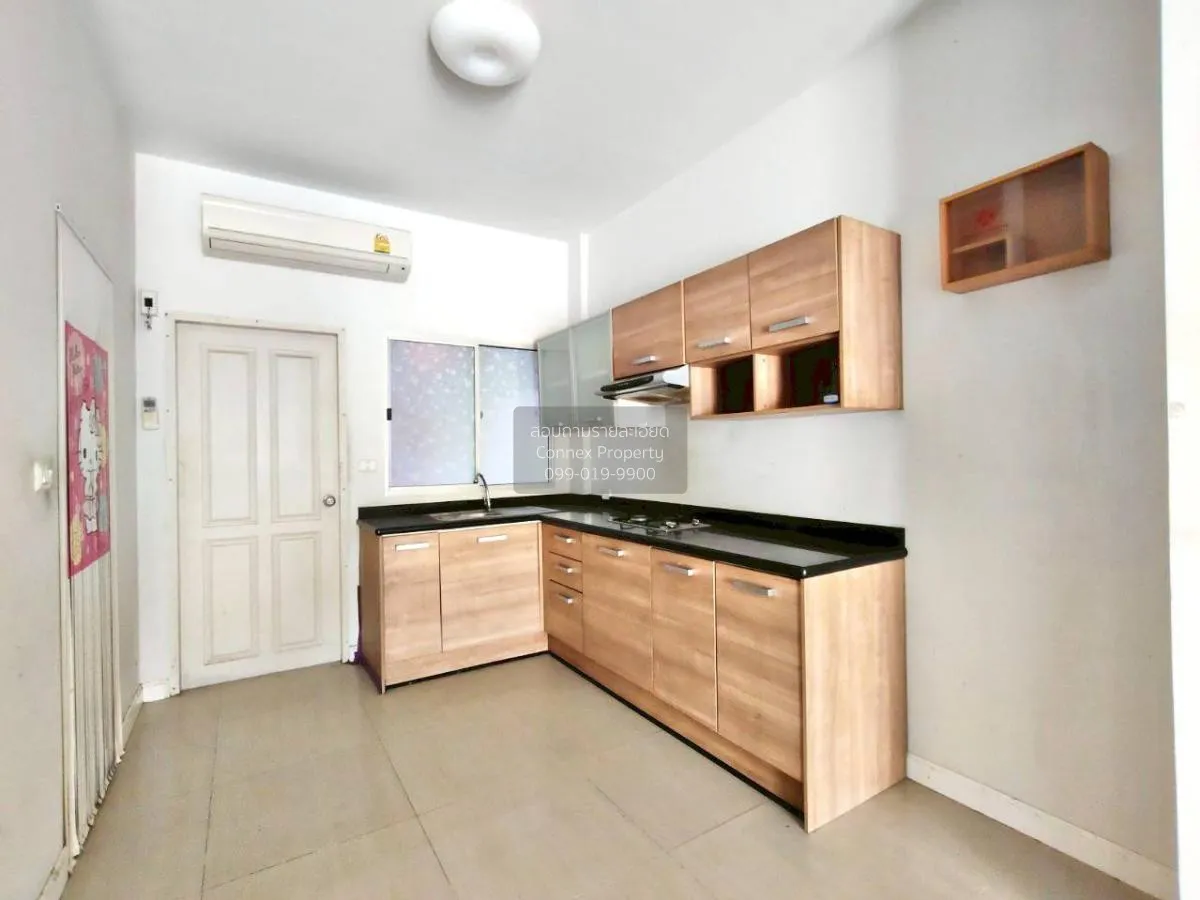For Sale Townhouse/Townhome  , TOWN PLUS PRACHAUTHIT , wide front 4
