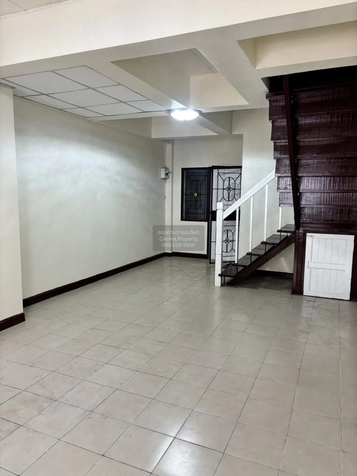 ขายทาวน์เฮ้าส์/ทาวน์โฮม  บ้านเบญจทรัพย์ รังสิต - คลอง 6 หน้ากว้าง 3