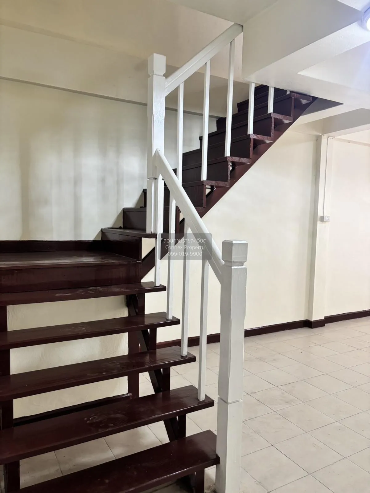 ขายทาวน์เฮ้าส์/ทาวน์โฮม  บ้านเบญจทรัพย์ รังสิต - คลอง 6 หน้ากว้าง