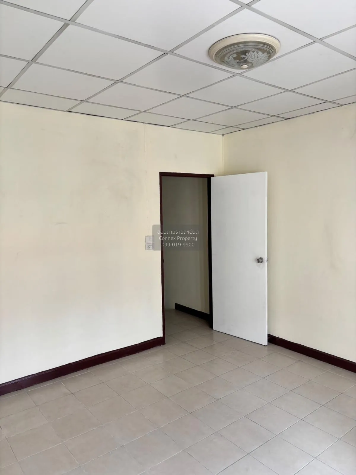 ขายทาวน์เฮ้าส์/ทาวน์โฮม  บ้านเบญจทรัพย์ รังสิต - คลอง 6 หน้ากว้าง