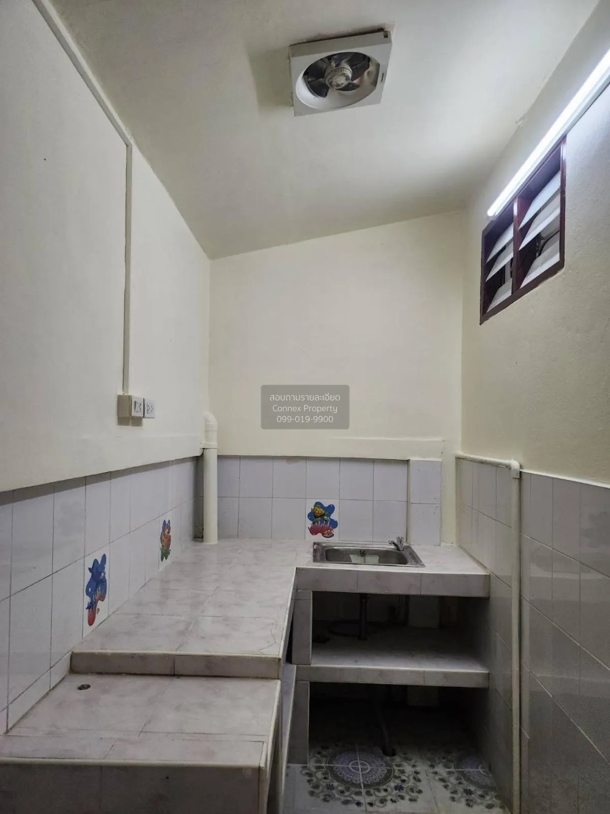 ขายทาวน์เฮ้าส์/ทาวน์โฮม  บ้านเบญจทรัพย์ รังสิต - คลอง 6 หน้ากว้าง