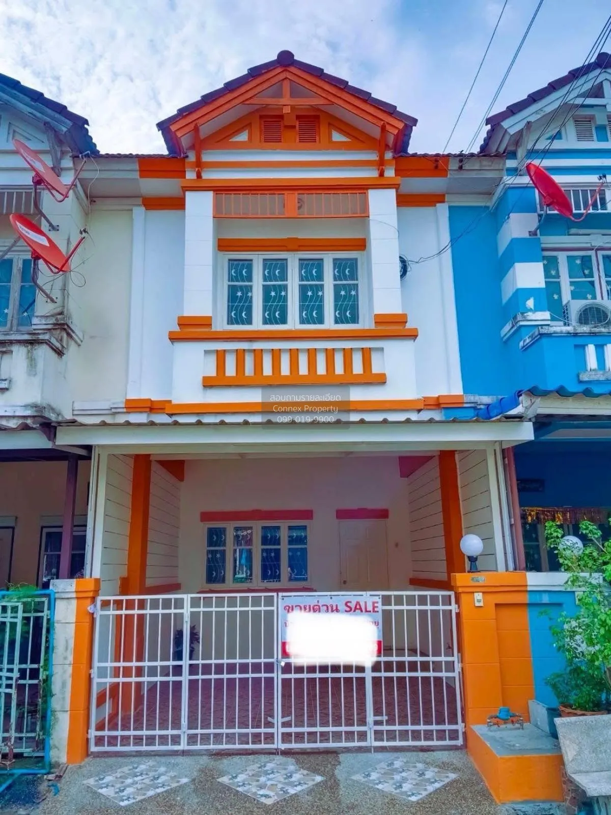 For Sale Townhouse/Townhome  , Baan Piya Wararom 3  , newly renov 1
